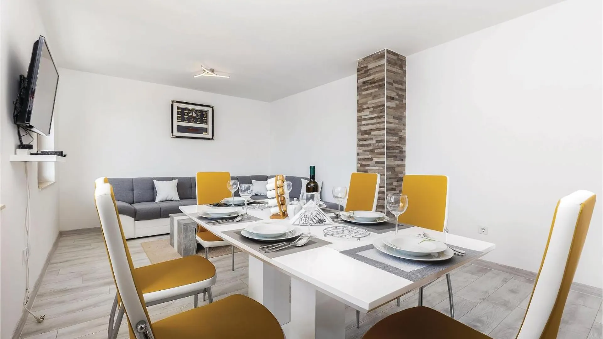 Gorgeous Home In Smokvica With Wifi Krmpote-Vodice